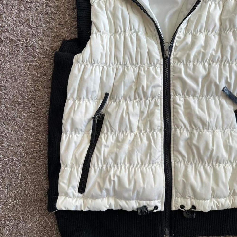 Women's CALVIN KLEIN white/black Puffer Vest, M Premium Down Zip Security Pocket - Picture 3 of 8